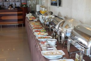 Nồi Hâm Buffet Gía Rẻ Trong Tiệc Buffet