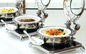 Sử dụng khay G/N Sứ trong nồi buffet