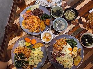 Nhà hàng buffet chay Veggie Saigon