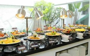 Showroom trưng bày đèn hâm nóng thức ăn buffet giá rẻ