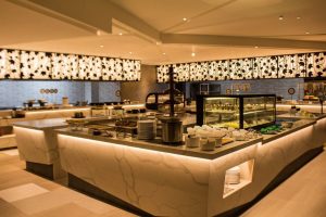 Kích thước quầy buffet tiêu chuẩn - kệ trang trí buffet